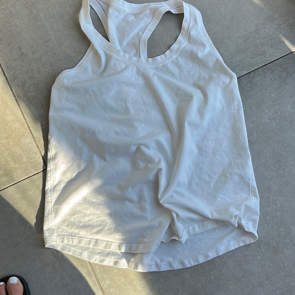 Lululemon tank worn once size small